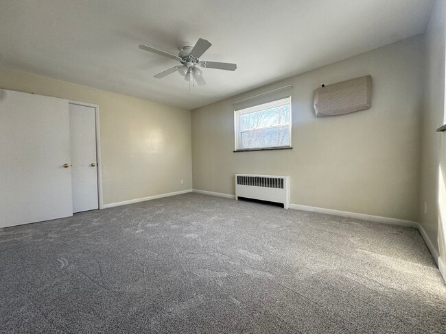 Bedroom - 6101 Dryden Ave