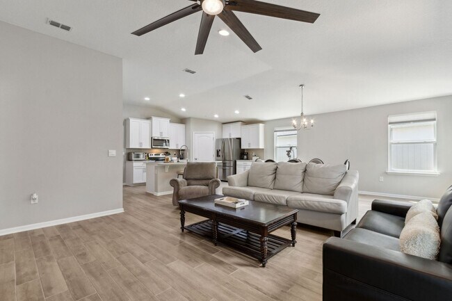 Building Photo - Home for rent