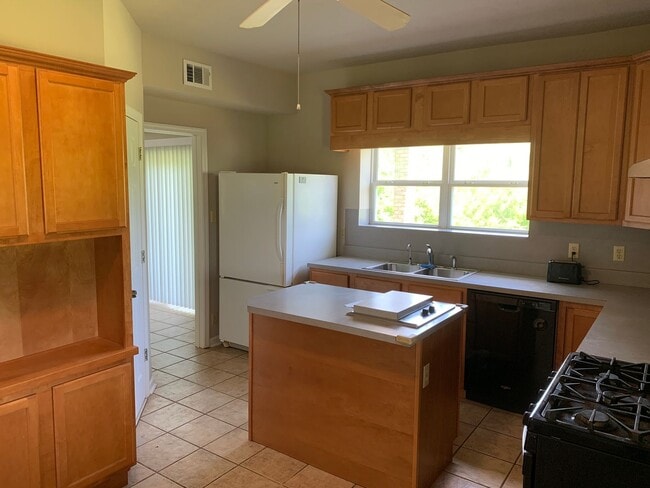 Building Photo - Unique Home and Land in Camp Hill