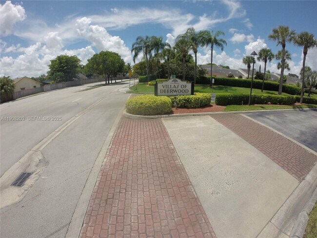 Building Photo - 12322 SW 148th Terrace