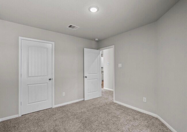 Building Photo - 5339 CJ Walker Ln