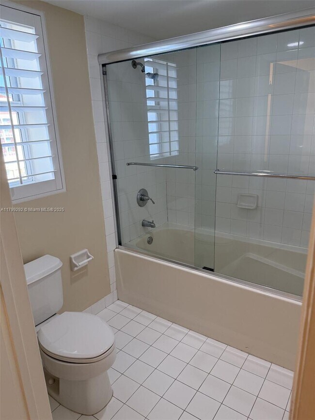 Building Photo - 7275 SW 89th St
