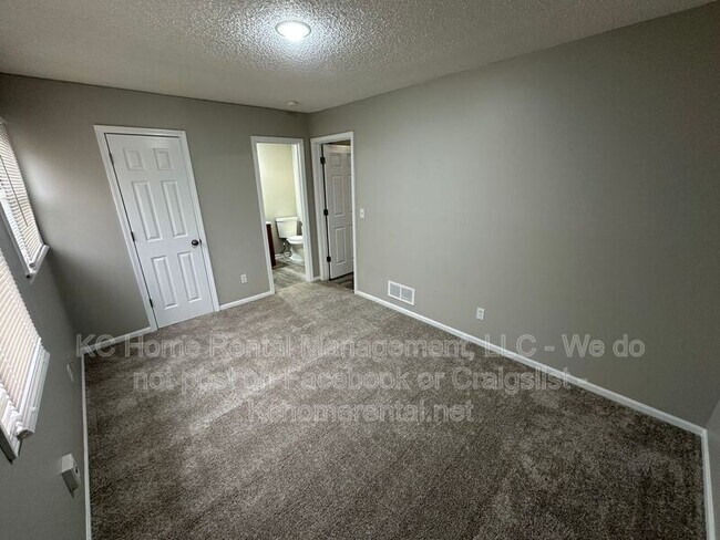 Building Photo - 1259 Petzold Dr