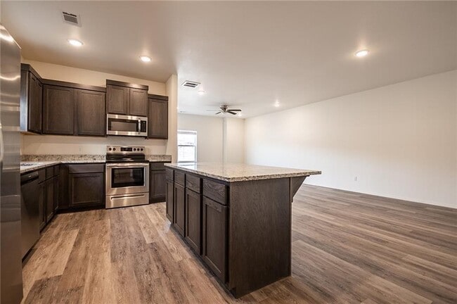 Building Photo - 825 S Rupple Rd