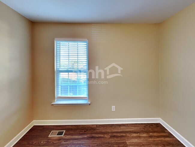 Building Photo - 7005 Count Fleet Ct