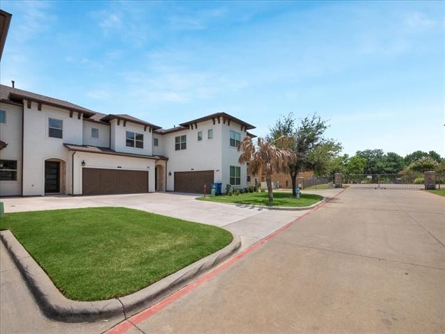 Building Photo - 420 Water's Edge Drive