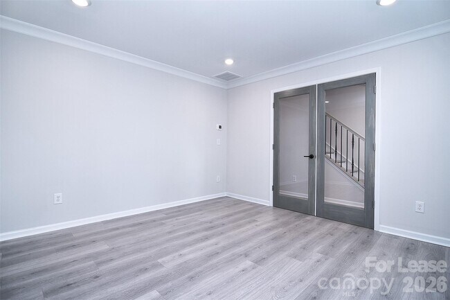 Building Photo - 5029 Nestling Spg St