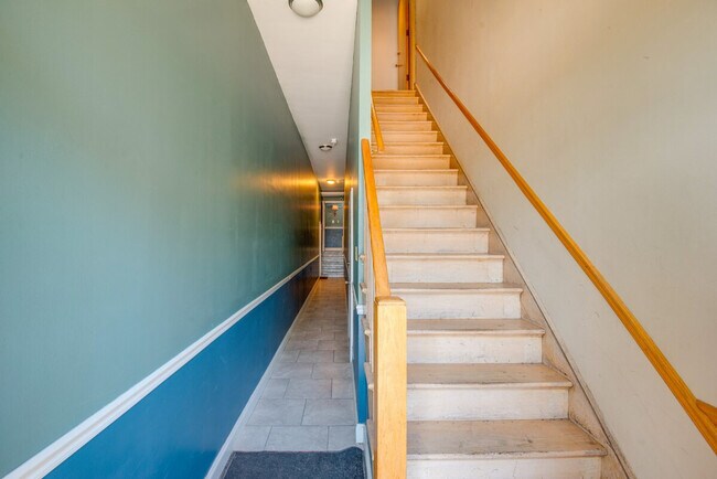 Building Photo - 8138 S Kedzie Ave