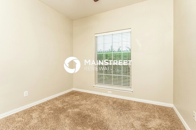 Building Photo - 3 Bedroom Pet-Friendly Home in Crowley, TX...