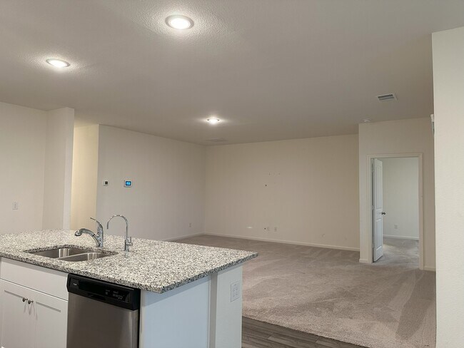 Building Photo - 1529 Escondido Dr