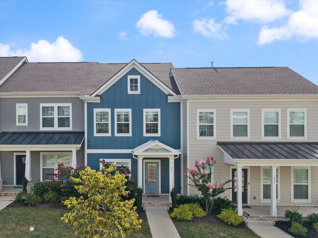 Building Photo - 842 Westcott Ln