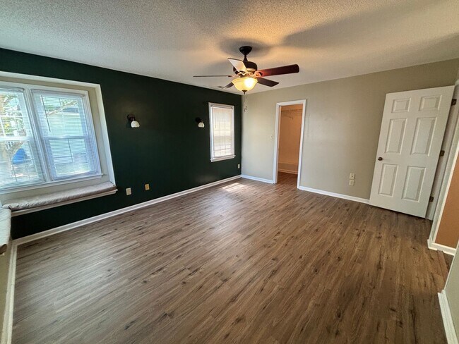 Building Photo - 5405 Beretta Way