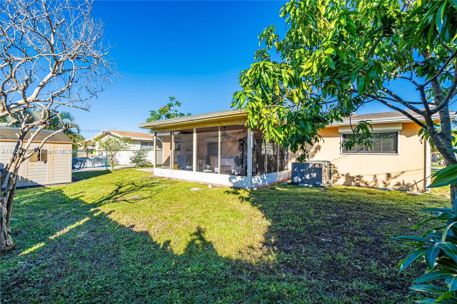 Building Photo - 8430 NW 15th Ct