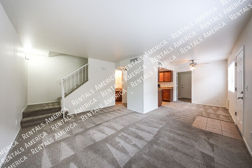 Building Photo - 8548 E Belleview St