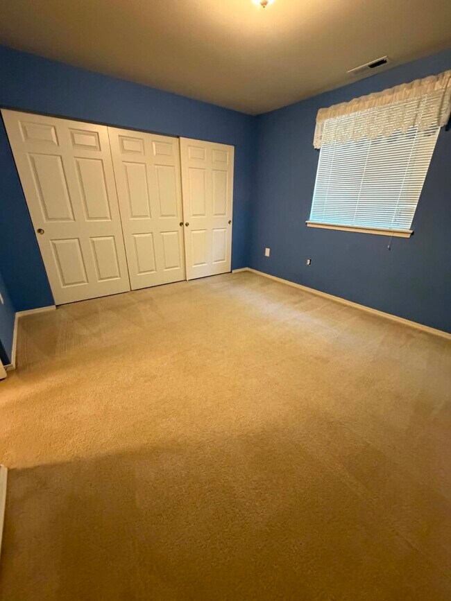 Building Photo - 6634 Millstone Ln SE