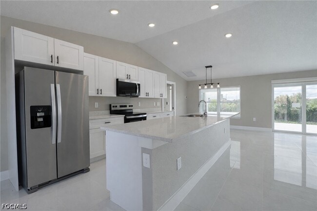 Building Photo - 111 NW 19th Pl