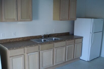 Building Photo - Broadmoor Apartments East