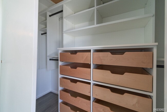 Building Photo - 2bd/1ba/2 parking townhome in Makakilo Hale 1