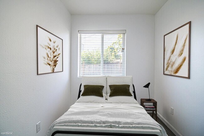 Building Photo - 1 br, 1 bath House - 2642 CASTELLO WAY Sle...