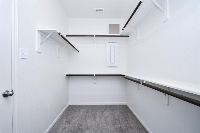Building Photo - 1417 Sundown Gln Ln