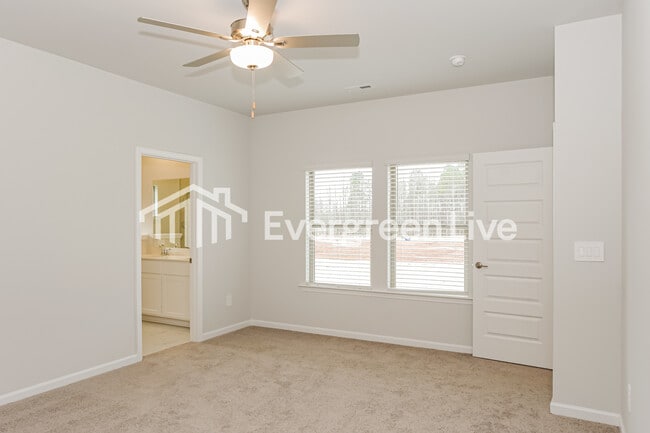 Building Photo - 148 Fenwick Pl