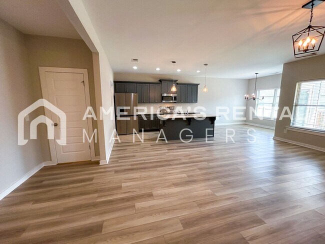 Building Photo - MOVE IN SPECIAL!!! - Roomy Home for Rent in Cullman, AL…6 Foot Privacy Fence. AVAILABLE NOW!! - S...