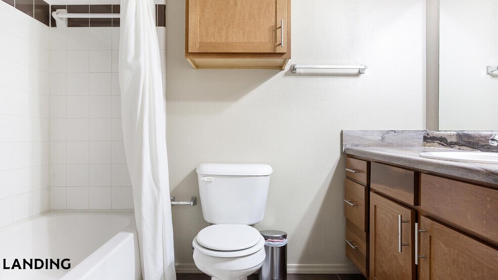 Building Photo - 701 W 101st Pl S