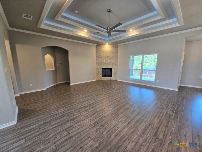Building Photo - 7802 Gold Dr