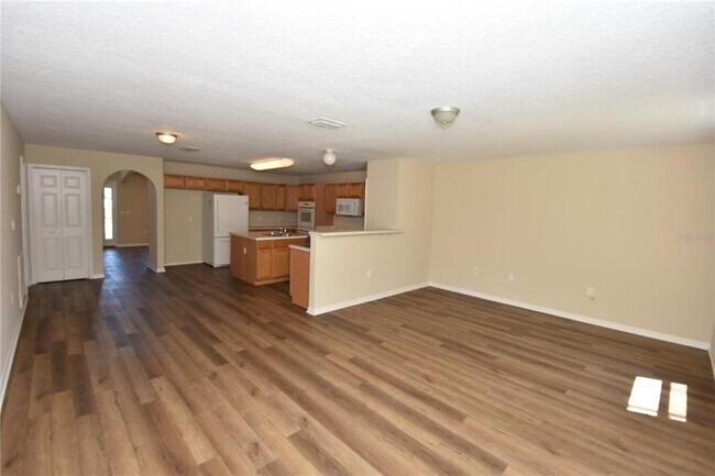 Building Photo - 37 Buttermill Dr