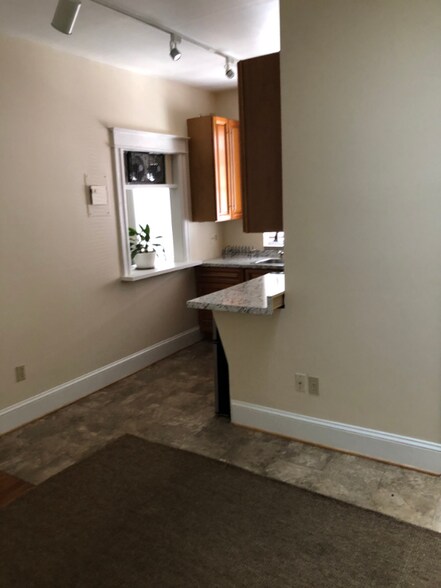 Building Photo - 1315 Park Rd NW