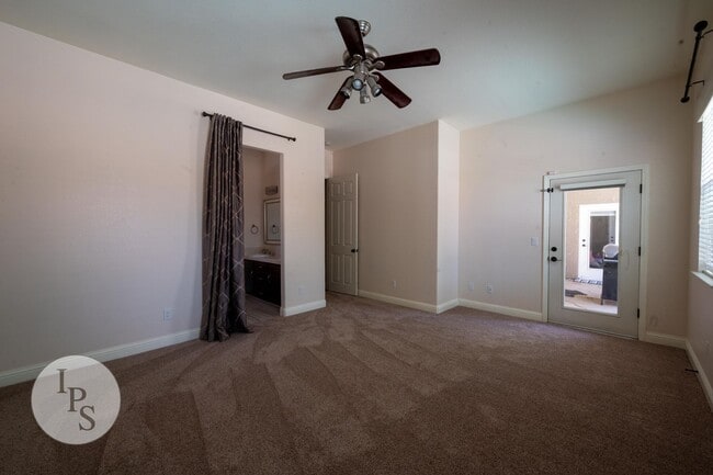 Building Photo - Charming 4BR/2BA Home in the Heart of Clovis Unified!