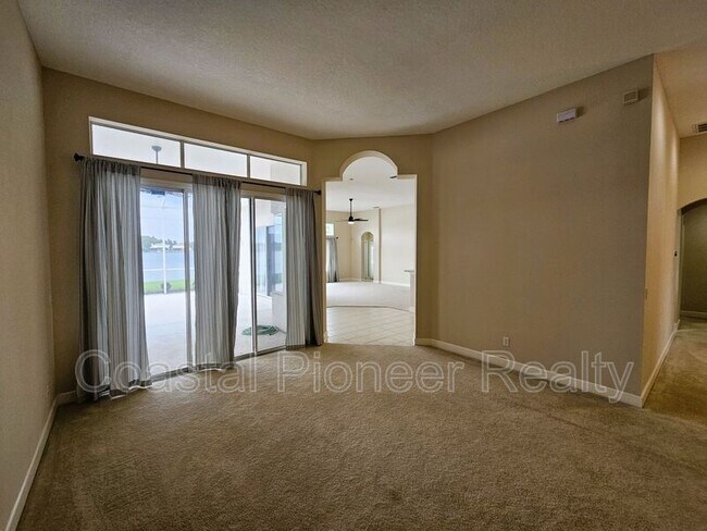 Building Photo - 16023 Ivy Lake Dr
