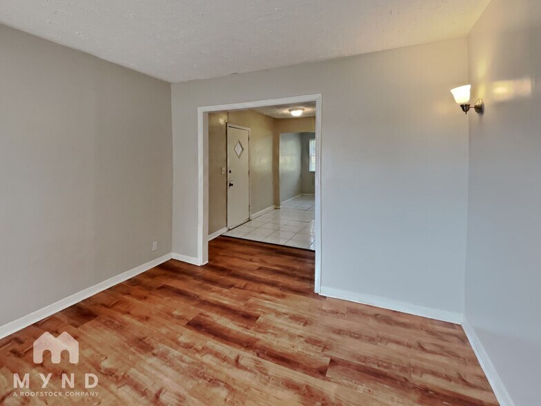 Building Photo - 450 Fairburn Rd NW