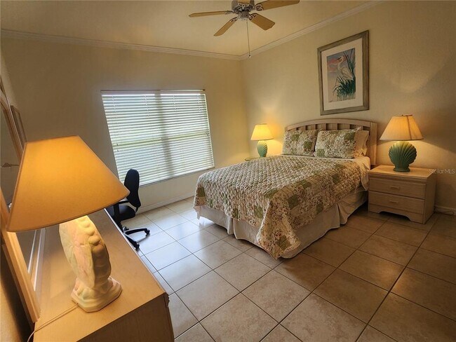 Building Photo - 6566 Fairway Gardens Dr