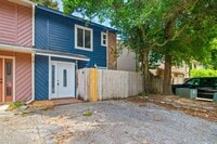 Building Photo - 3506 Parkwood Ave