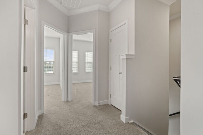Building Photo - 117 Eagle Wood Dr
