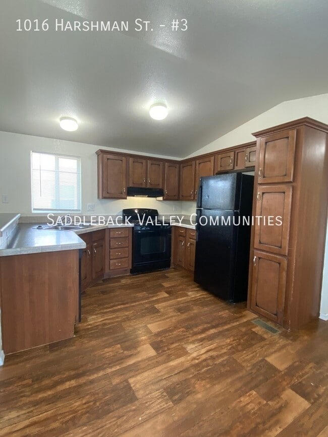 Primary Photo - 1016 Harshman St