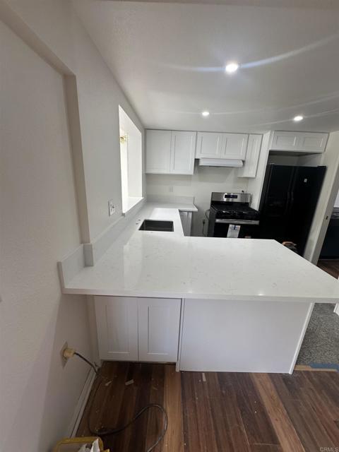 Building Photo - 1798 Sherbrooke St