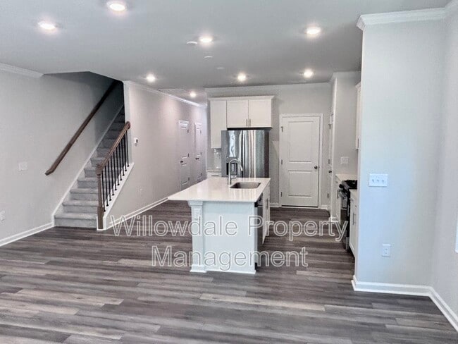 Building Photo - 171 Peebles Dr