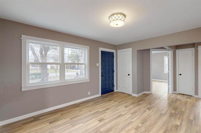 Building Photo - 1035 Blaylock Cir S