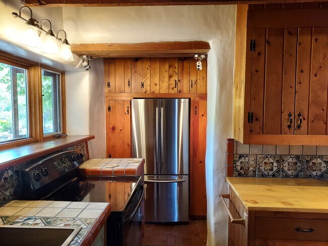 Building Photo - 20 Rancho Ancon Ln