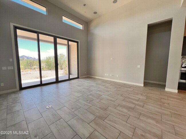 Building Photo - 14205 N Stone View Pl