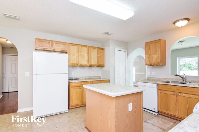 Building Photo - 2973 Whispering Trails Dr