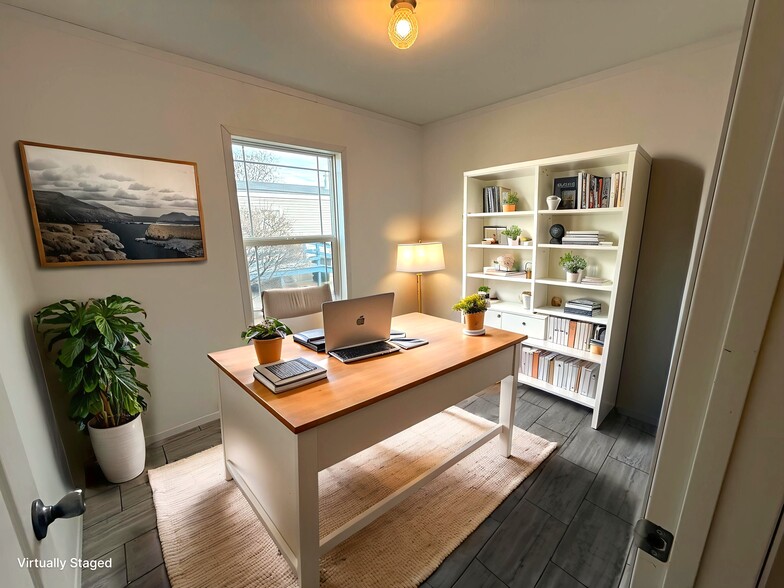 Building Photo - 4 Northglen Dr