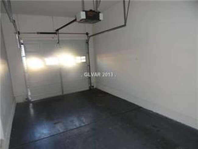 Building Photo - 821 Peachy Canyon Cir
