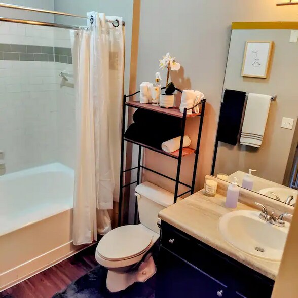 Bathroom - 717 Estuary Trl