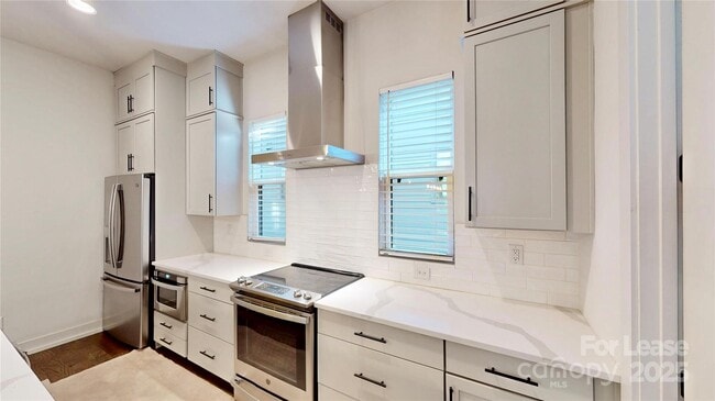 Building Photo - 4019 Plaza Row Ct