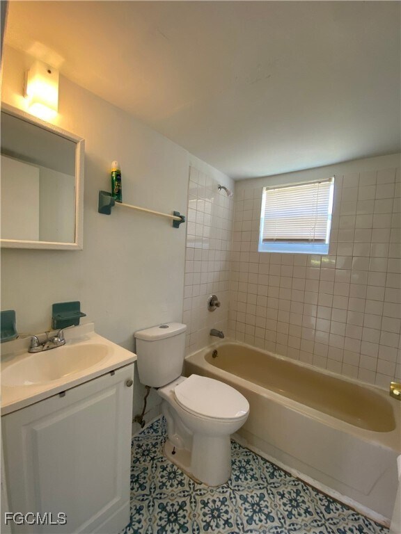 Building Photo - 3323 Canal St