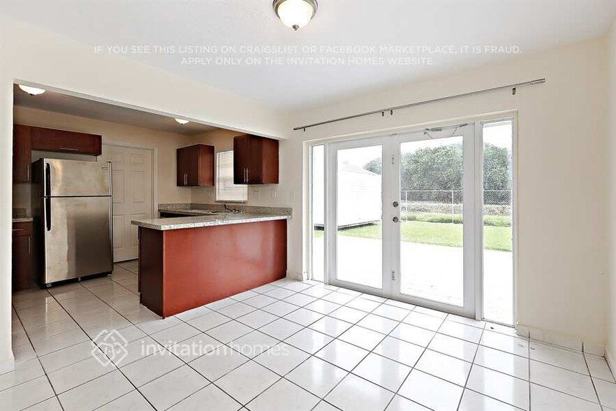 Building Photo - 11835 SW 119th Pl Rd