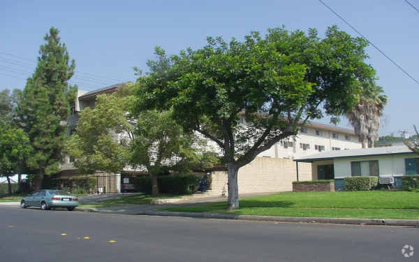 Building Photo - Cedar Park Apartments